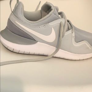 almost BRAND NEW Nike running shoes